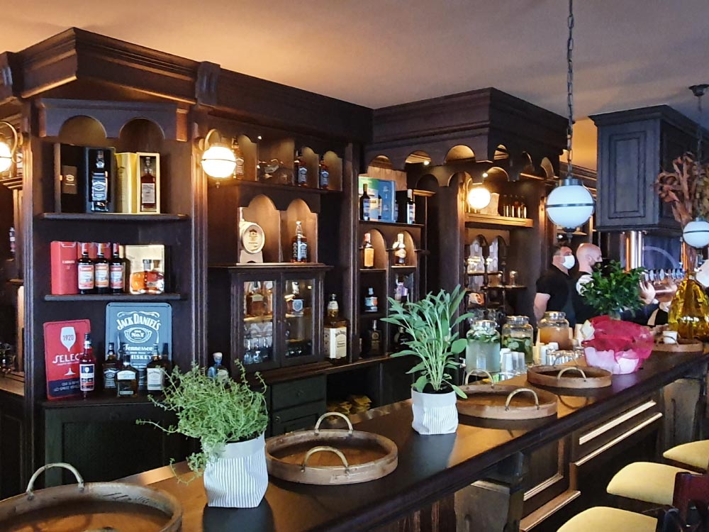 Green Park gastro Pub Concept and Design